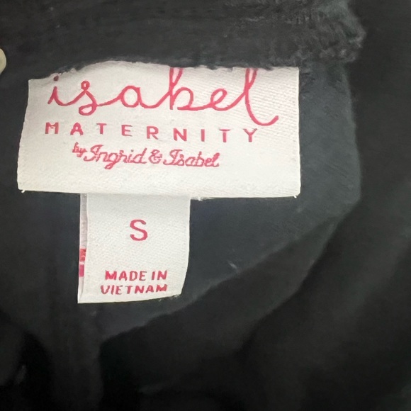 Black maternity shorts - Picture 2 of 4